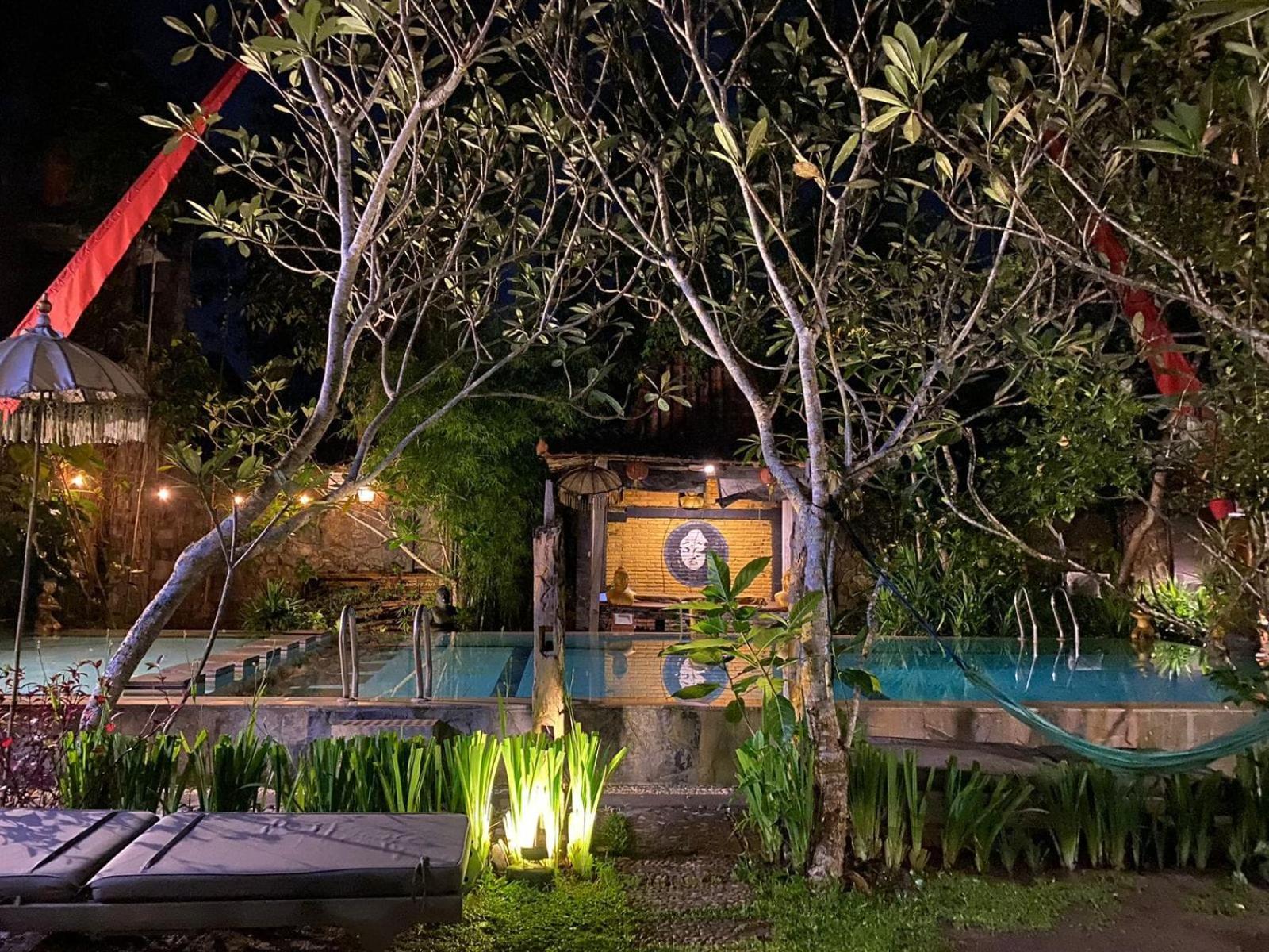 Astuti Gallery Homestay Yogyakarta Dış mekan fotoğraf