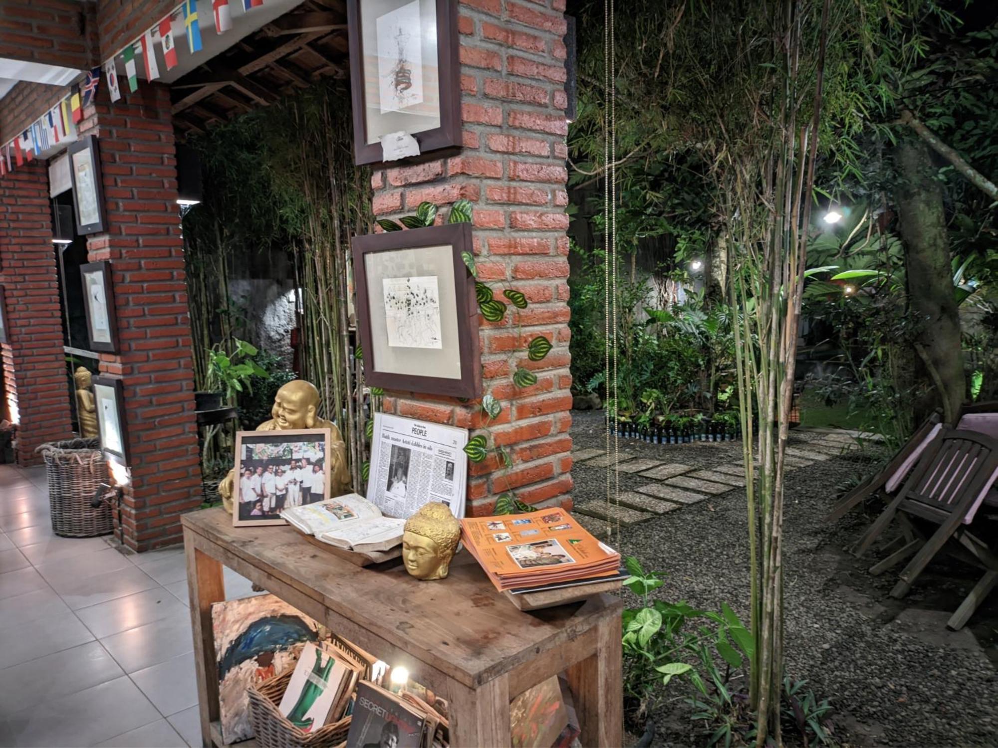 Astuti Gallery Homestay Yogyakarta Dış mekan fotoğraf