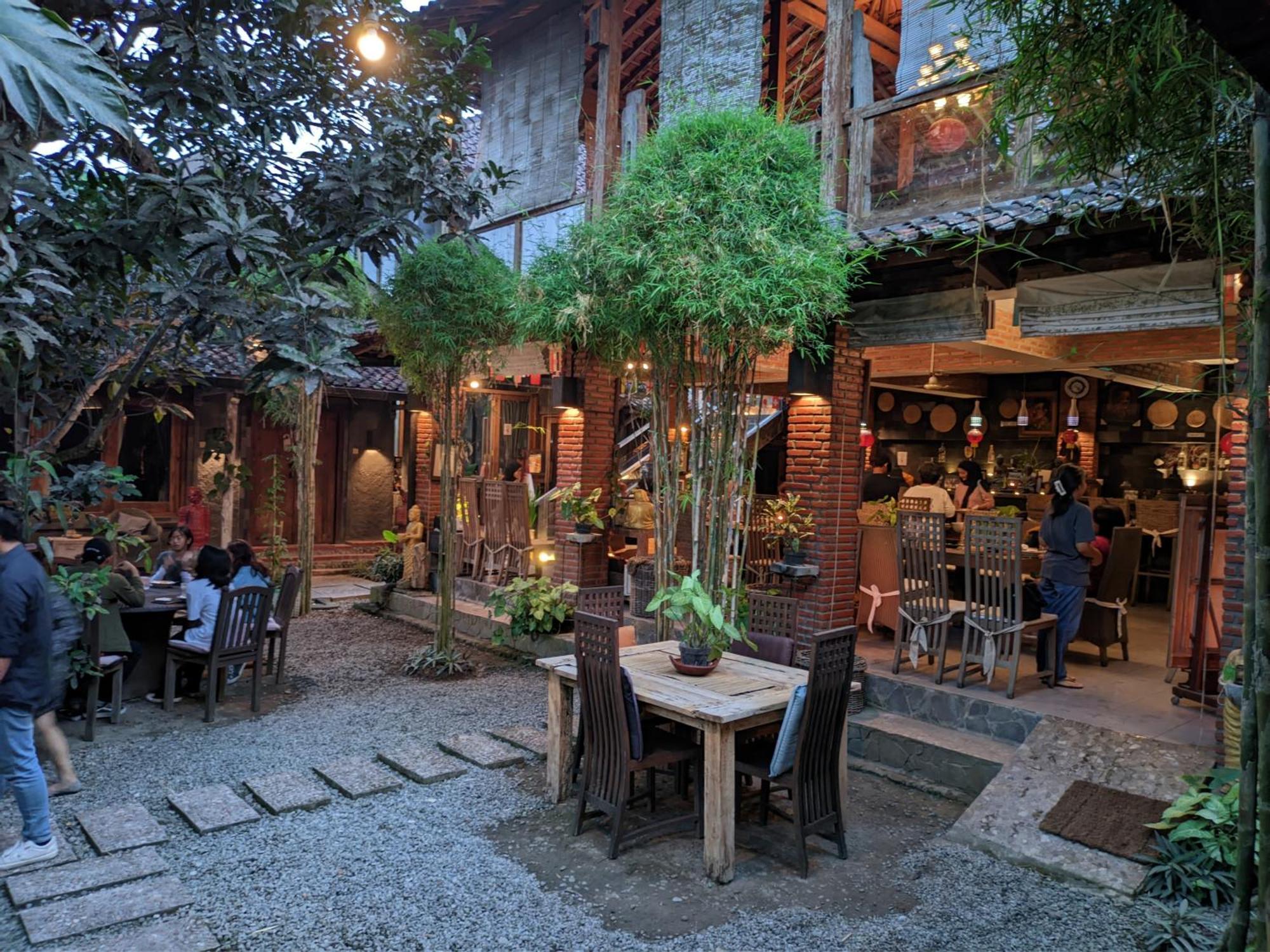 Astuti Gallery Homestay Yogyakarta Dış mekan fotoğraf