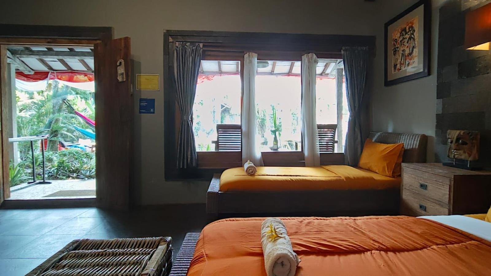 Astuti Gallery Homestay Yogyakarta Dış mekan fotoğraf