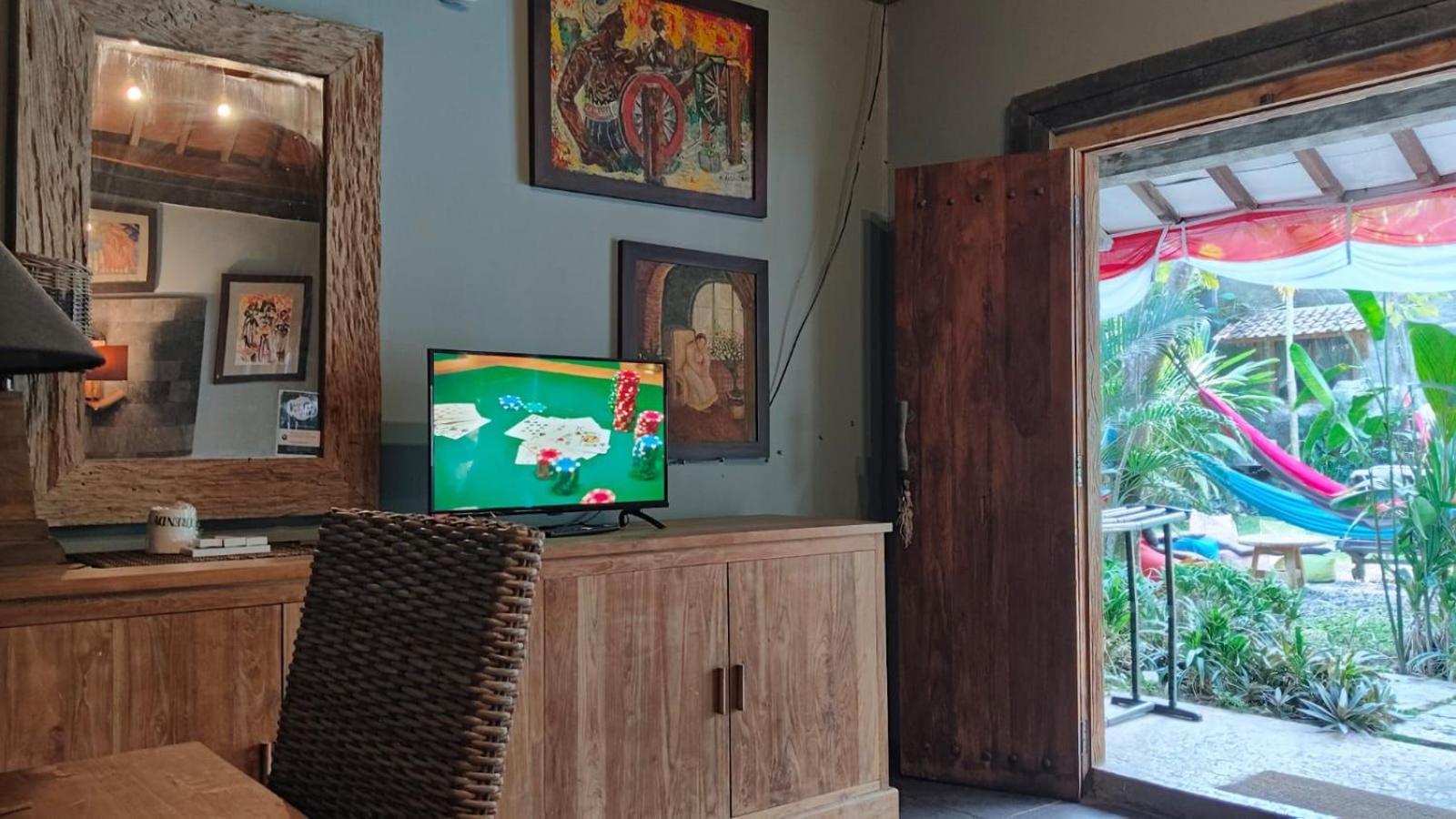 Astuti Gallery Homestay Yogyakarta Dış mekan fotoğraf