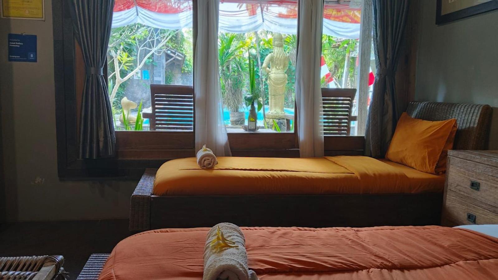 Astuti Gallery Homestay Yogyakarta Dış mekan fotoğraf